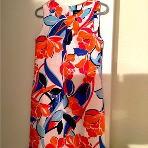 Colorful flowered dress white blue pink